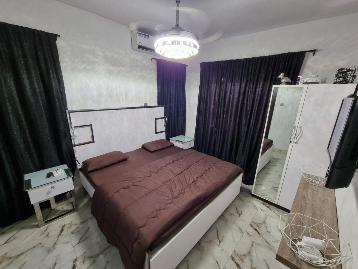 Cg Apartments Ikeja Exterior foto