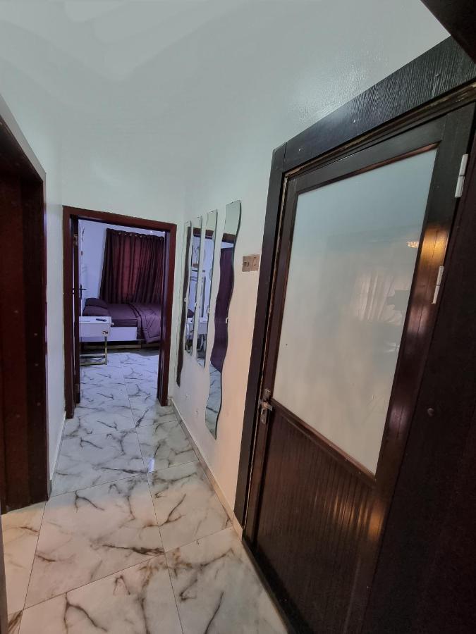 Cg Apartments Ikeja Exterior foto