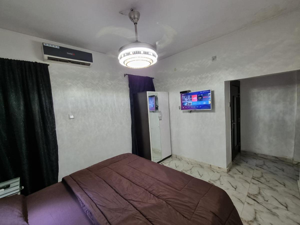 Cg Apartments Ikeja Exterior foto