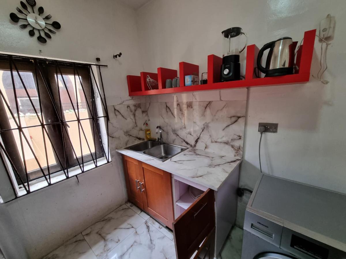 Cg Apartments Ikeja Exterior foto