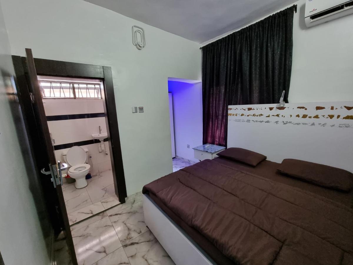 Cg Apartments Ikeja Exterior foto