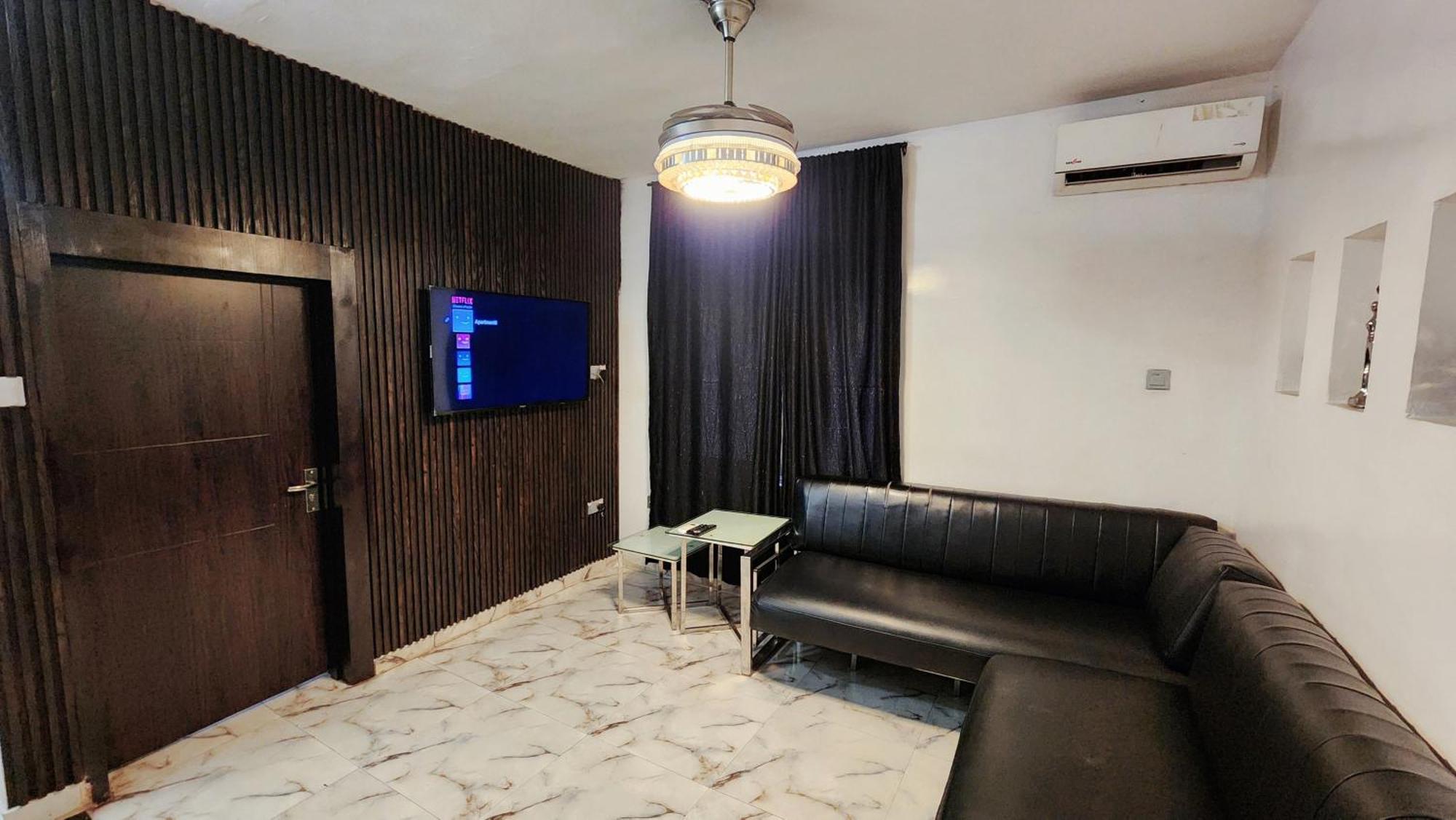 Cg Apartments Ikeja Exterior foto