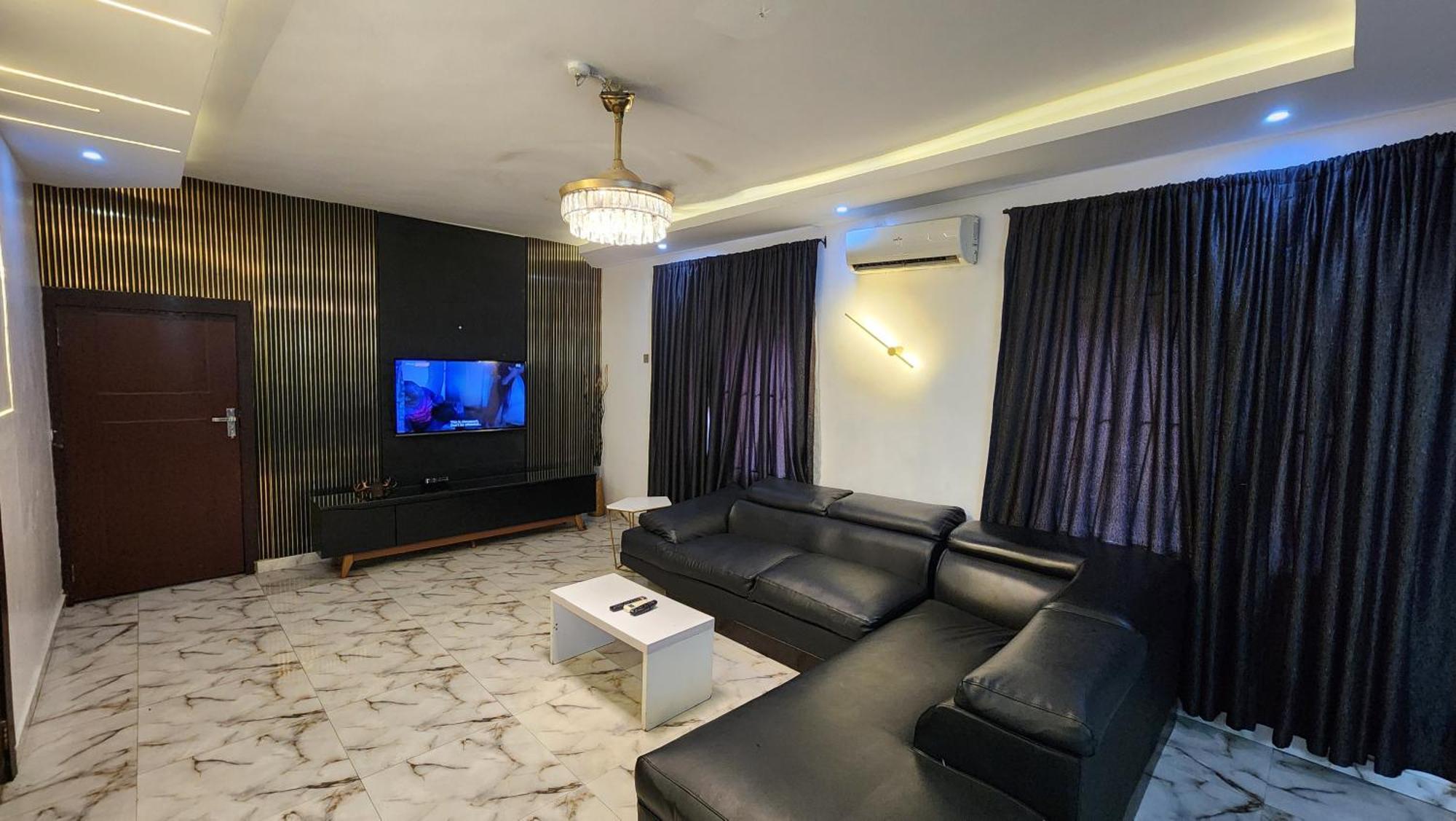 Cg Apartments Ikeja Exterior foto