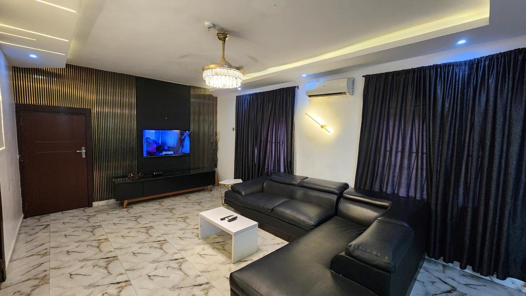 Cg Apartments Ikeja Exterior foto